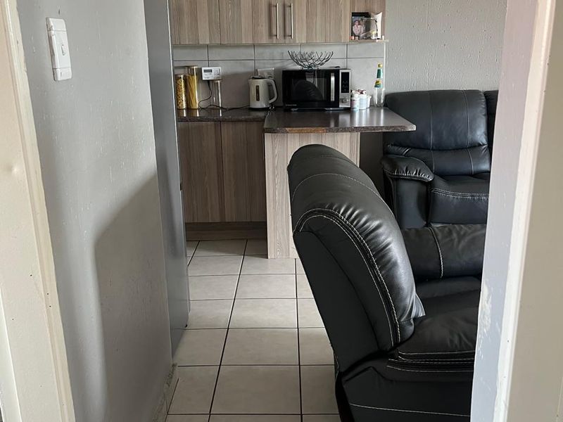 An apartment with 2 bedroom and 2 bathroom - Photo 3