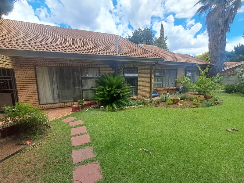 4 Bedroom house in Flamwood - Photo 8