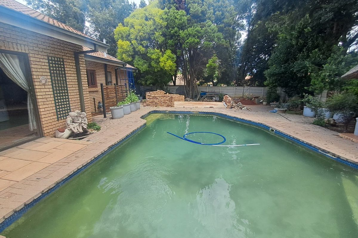 4 Bedroom house in Flamwood - Photo 3