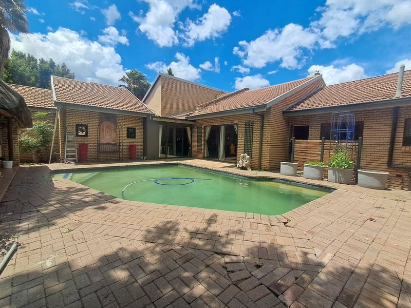 4 Bedroom house in Flamwood - Photo 1
