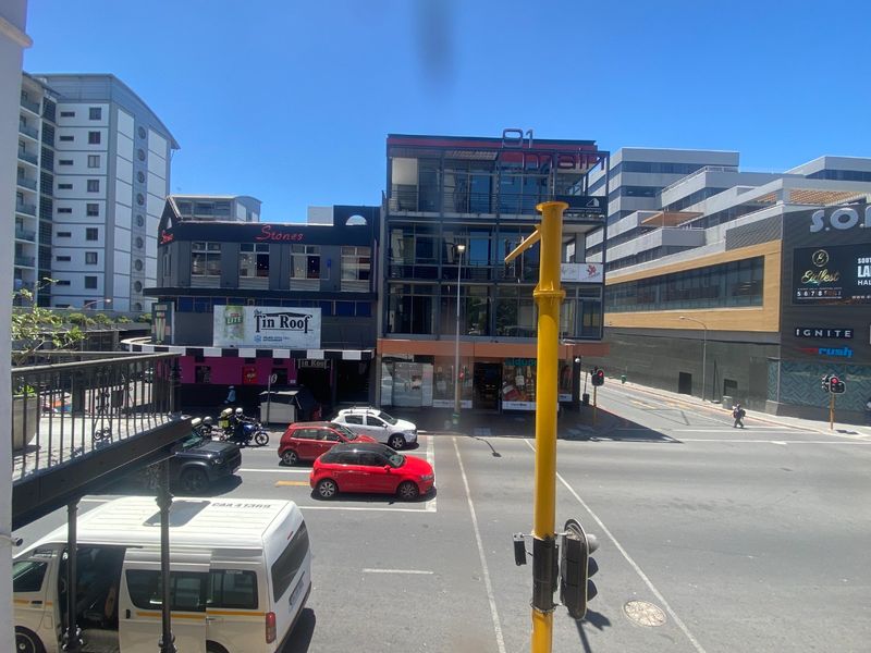 89m2 Commercial Space to Let in Claremont  - Photo 5