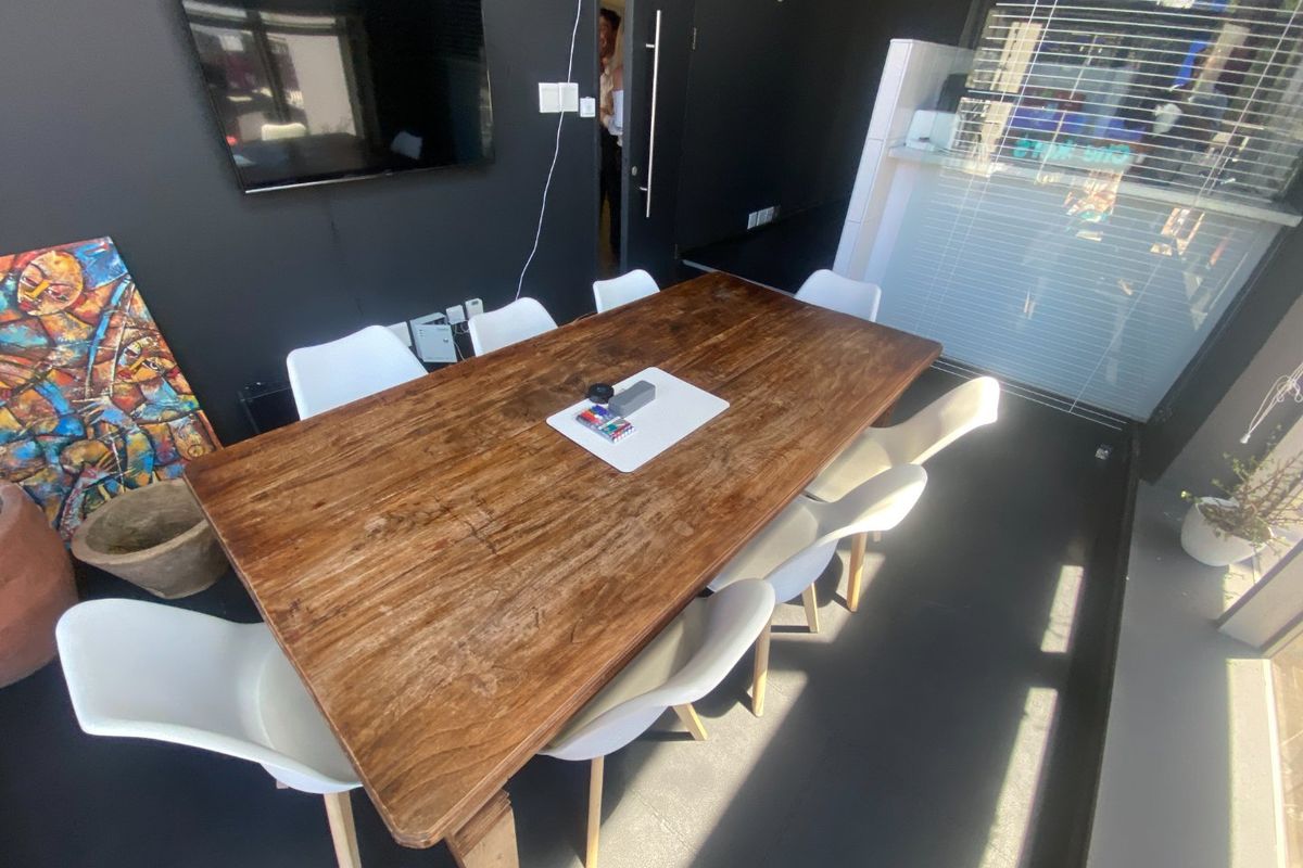 89m2 Commercial Space to Let in Claremont  - Photo 3