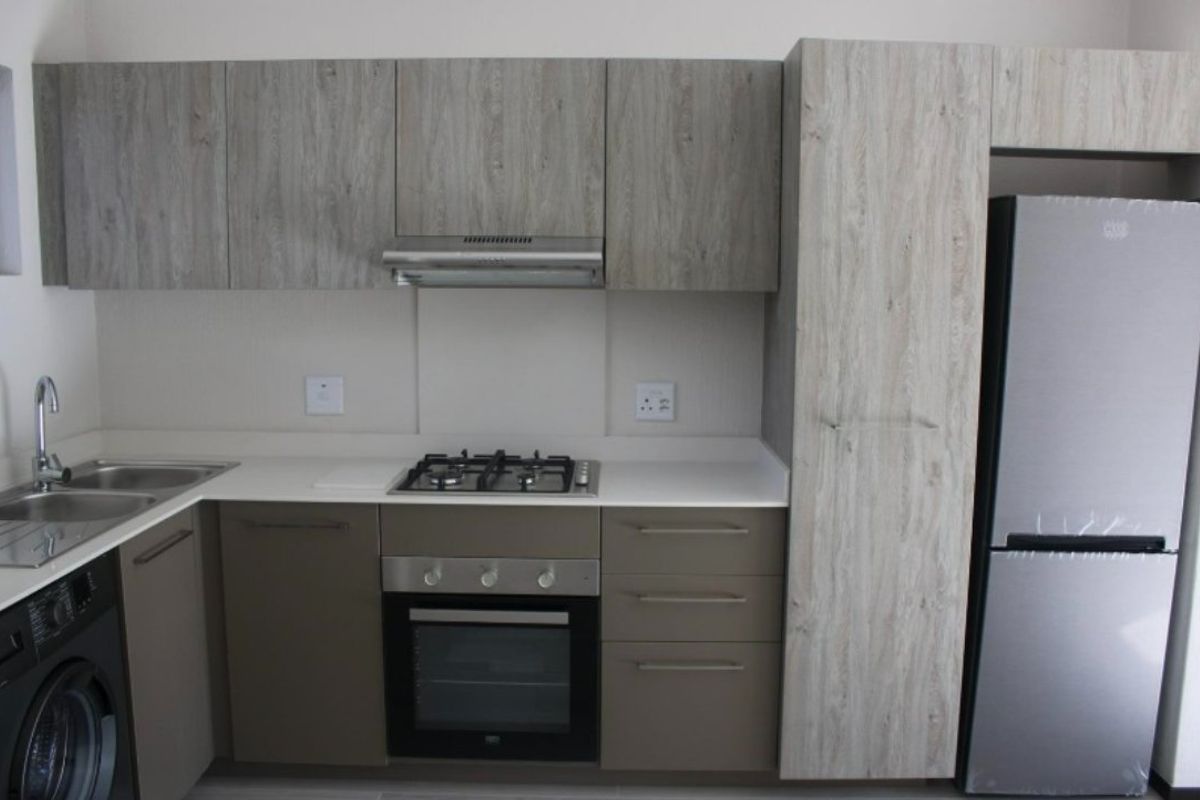 2 Bedroom Garden Apartment with Appliances for Rent in Broadacres - Photo 4