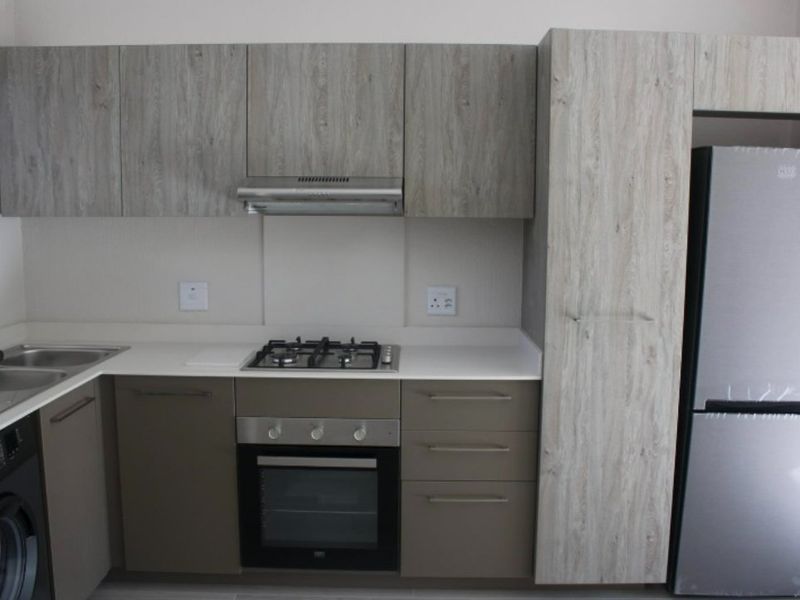 2 Bedroom Garden Apartment with Appliances for Rent in Broadacres - Photo 4