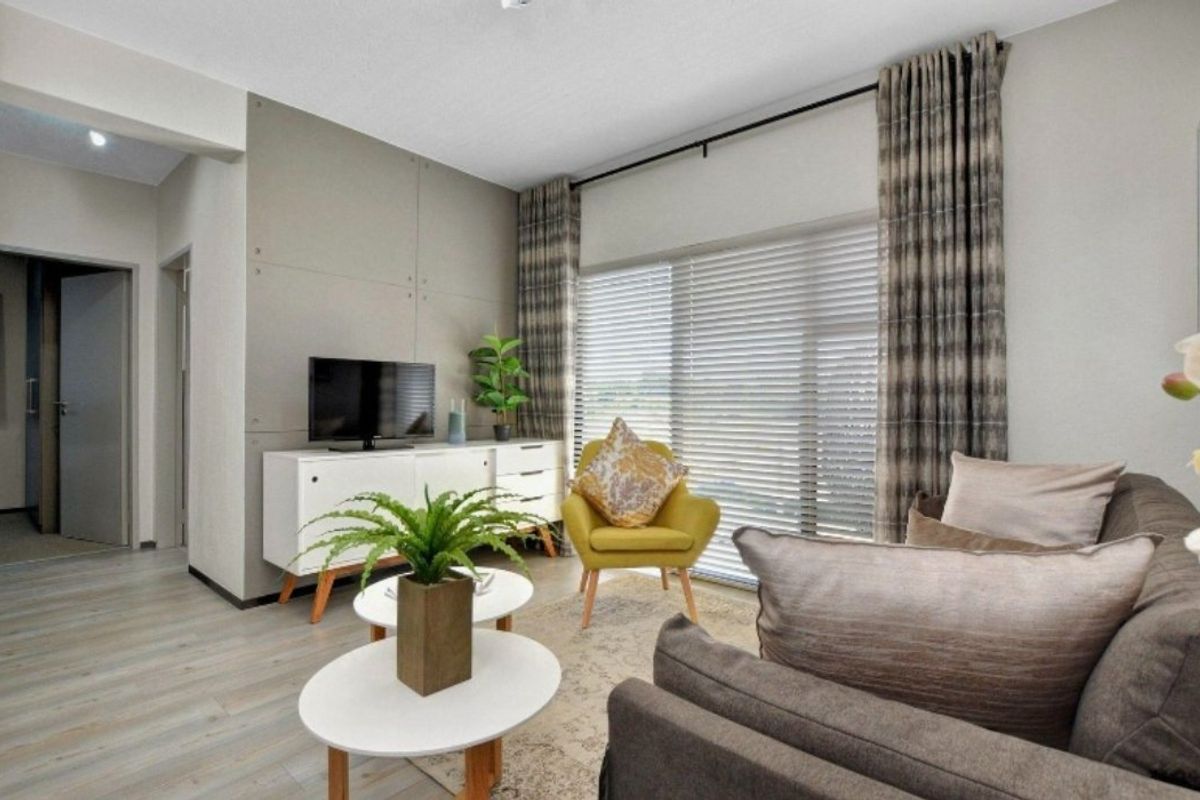 2 Bedroom Garden Apartment with Appliances for Rent in Broadacres - Photo 2