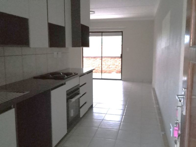 REAL ESTATE SERVICES WELCOMES YOU TO A NEW LISTING  - Photo 5