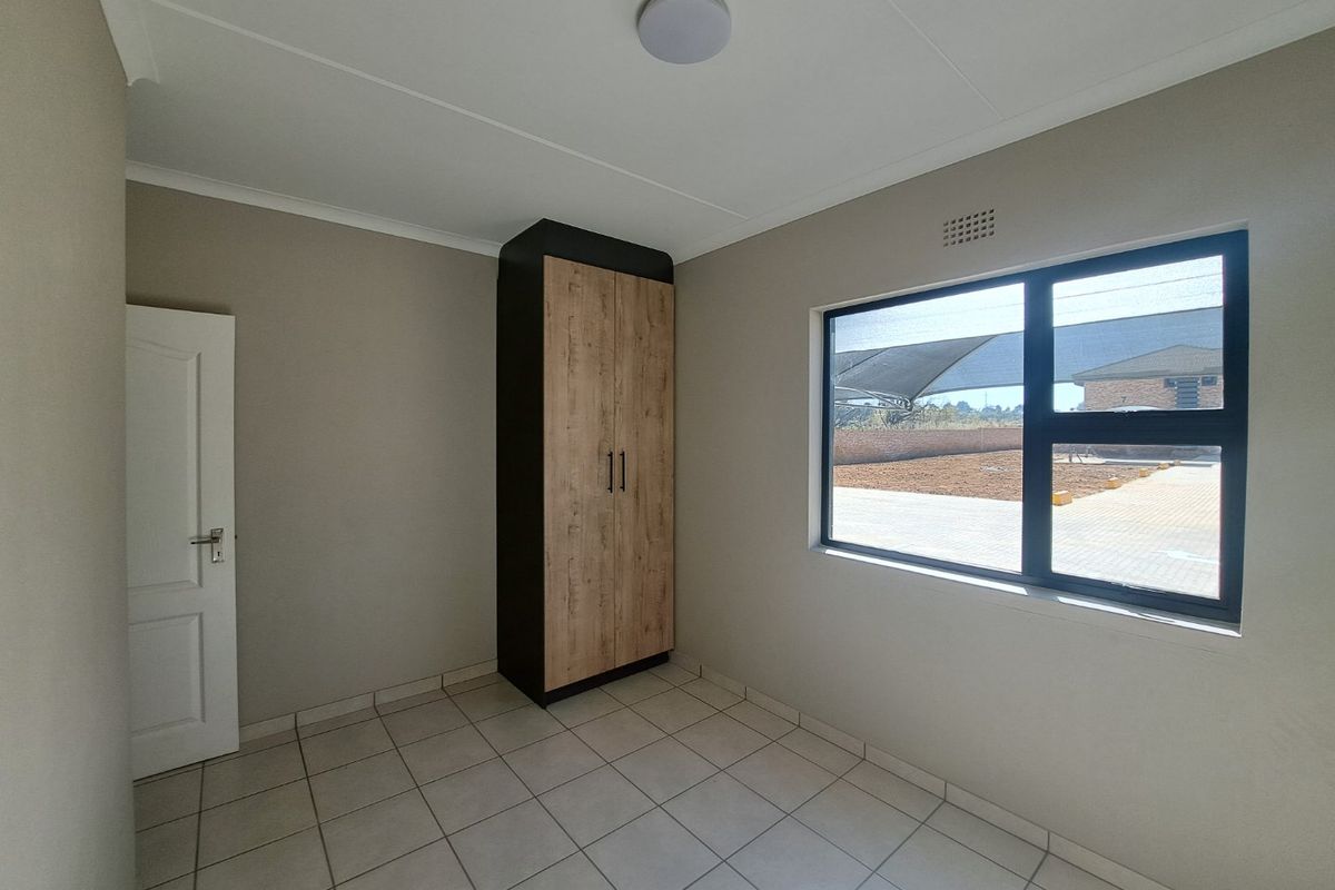 REAL ESTATE SERVICES WELCOMES YOU TO A NEW LISTING  - Photo 4