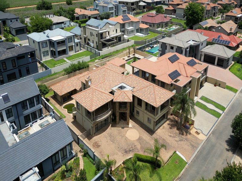 Experience Luxury Estate Living in the Heart of Hartbeespoort - Photo 7