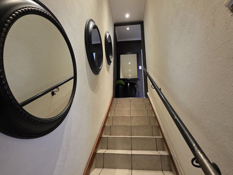 Charming Annlin Townhouse with Modern Comfor - Photo 10