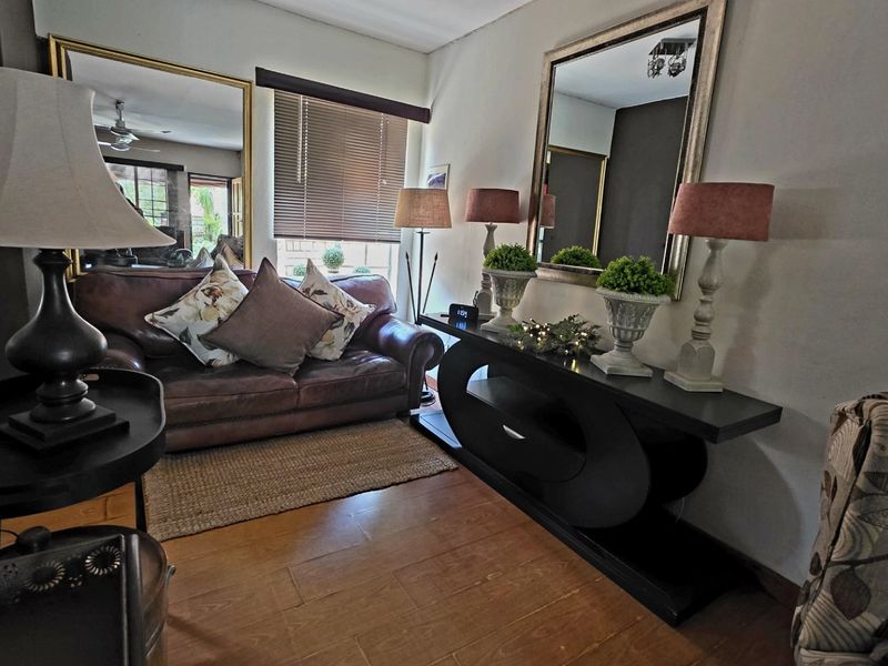 Charming Annlin Townhouse with Modern Comfor - Photo 8