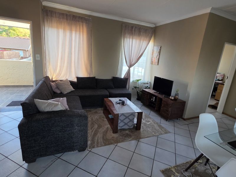 Secure Magalieskruin Townhouse with Balcony - Photo 3