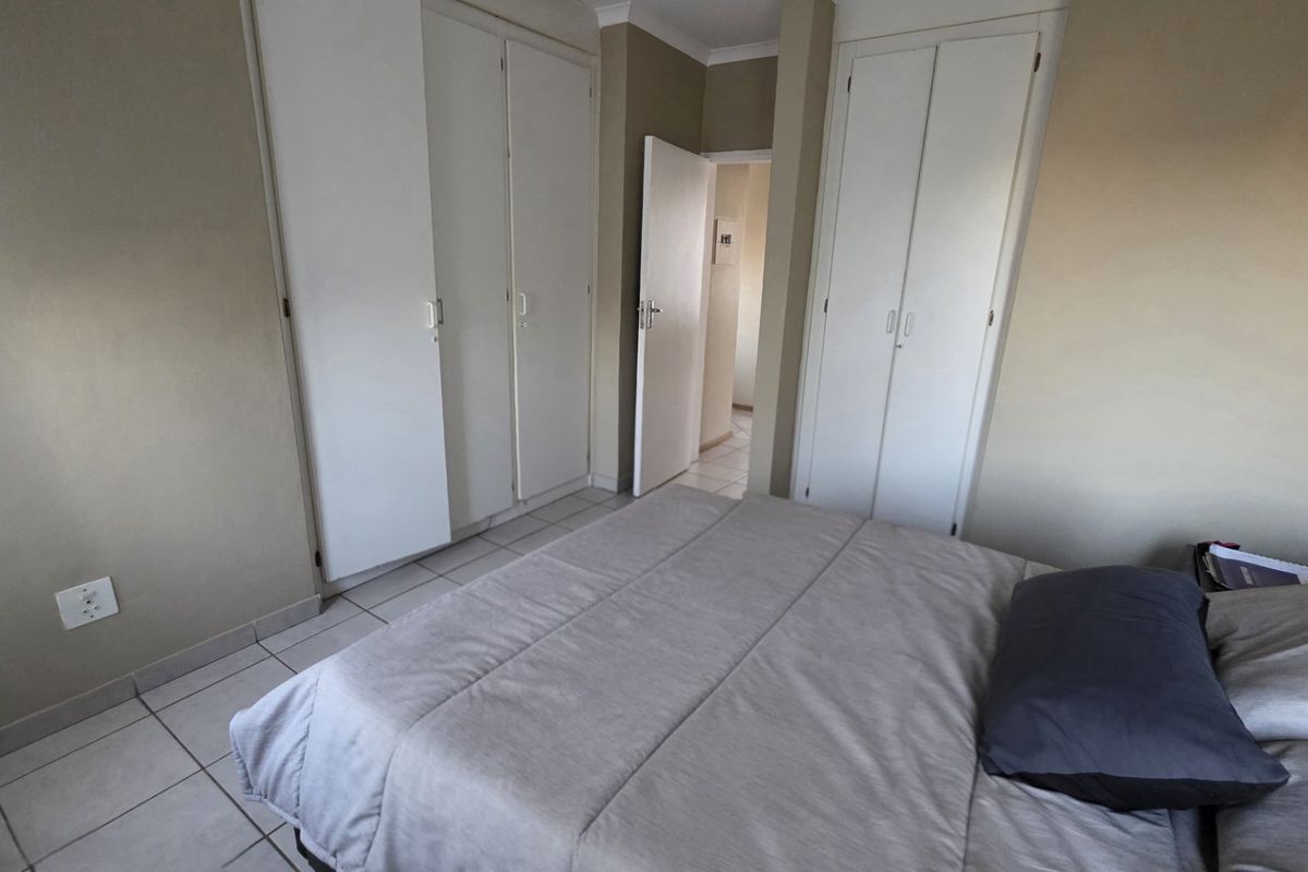 Secure Magalieskruin Townhouse with Balcony - Photo 4