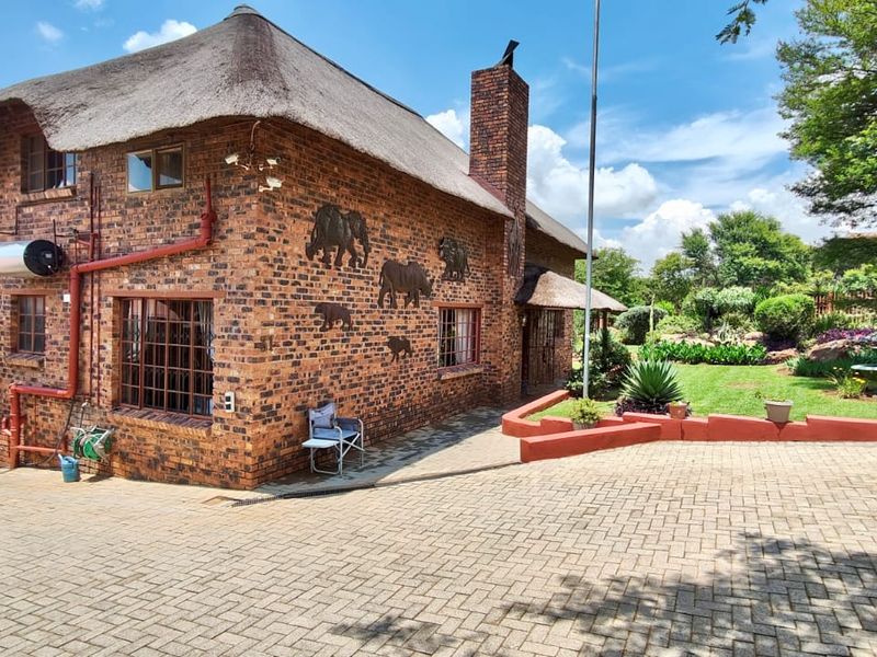 Discover this spacious 1543sqm property in Vaal Marina,  - Photo 8