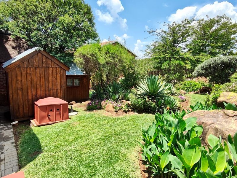 Discover this spacious 1543sqm property in Vaal Marina,  - Photo 4