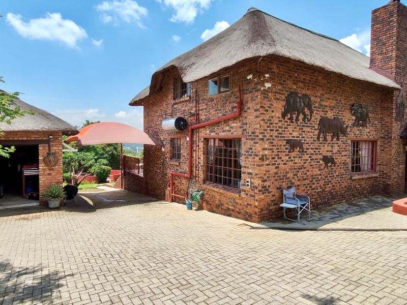 Discover this spacious 1543sqm property in Vaal Marina,  - Photo 5