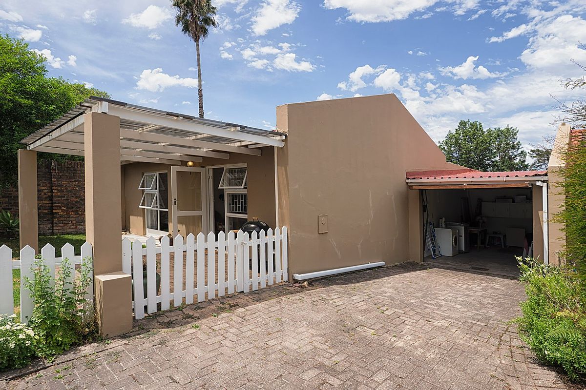 Cute as a Button! Move in Ready !  - Photo 2