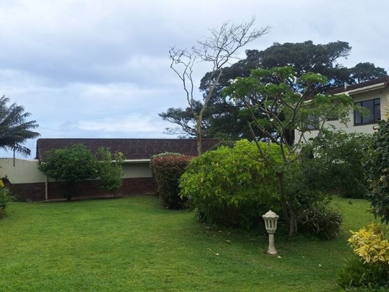 Exceptional Value – Secure, Spacious 3 bedroom Townhouse - Photo 7