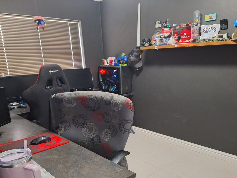 DREAM HOME FOR  A SMALL FAMILY OR DOWNSIZERS - Photo 9