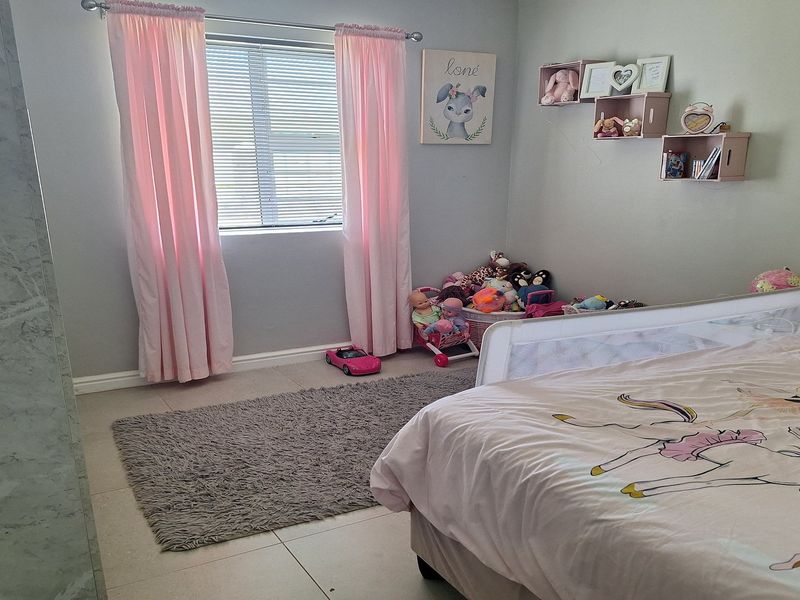 DREAM HOME FOR  A SMALL FAMILY OR DOWNSIZERS - Photo 7