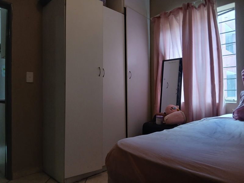 2 Bedroom Apartment in Jabulani Manor - Photo 9