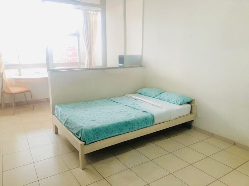 1.5 Bedrooms, 1 Bathroom Apartment For Sale In North Beach, Durban - Photo 3