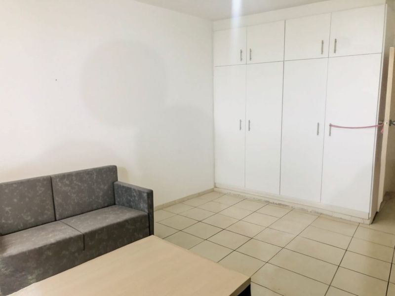 1.5 Bedrooms, 1 Bathroom Apartment For Sale In North Beach, Durban - Photo 4