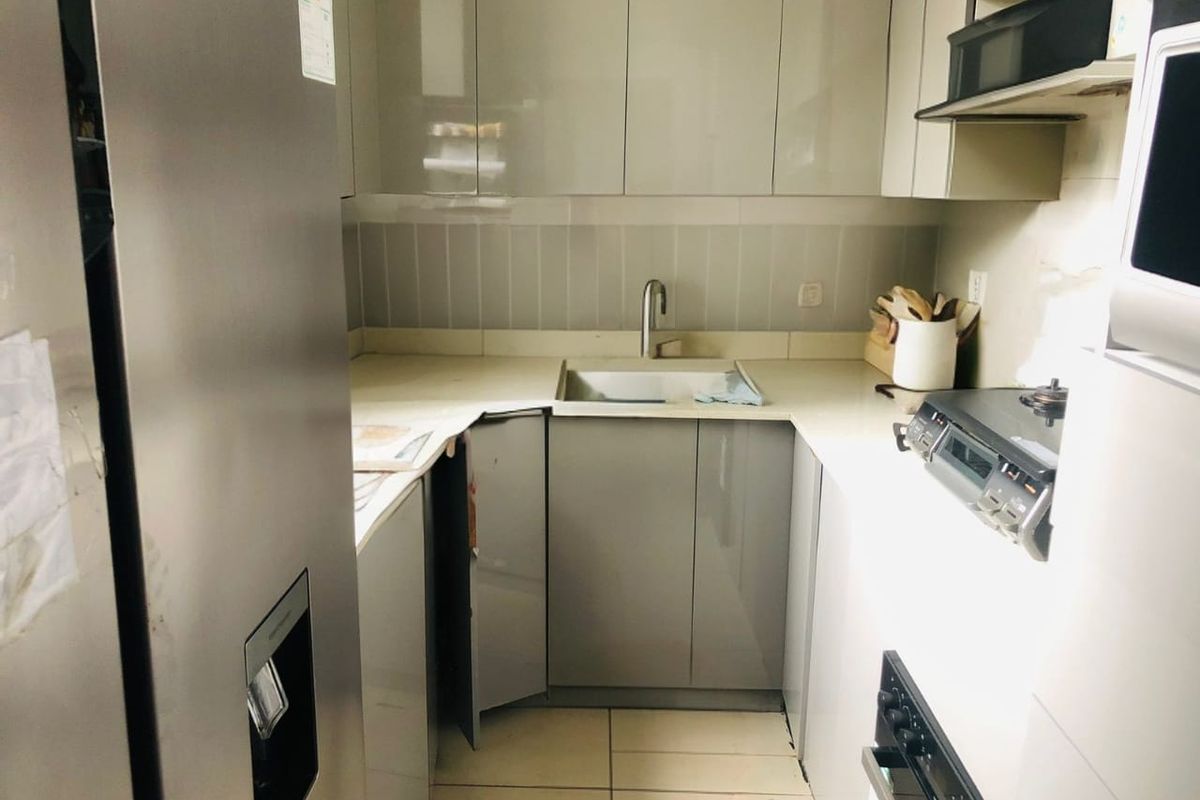 2 Bedrooms, 1 Bathroom Apartment For Sale In North Beach, Durban - Photo 2