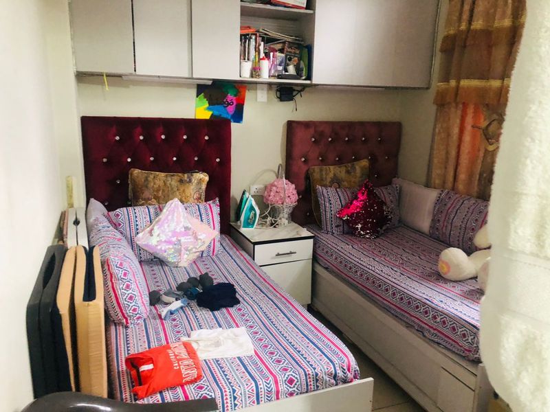 2 Bedrooms, 1 Bathroom Apartment For Sale In North Beach, Durban - Photo 7