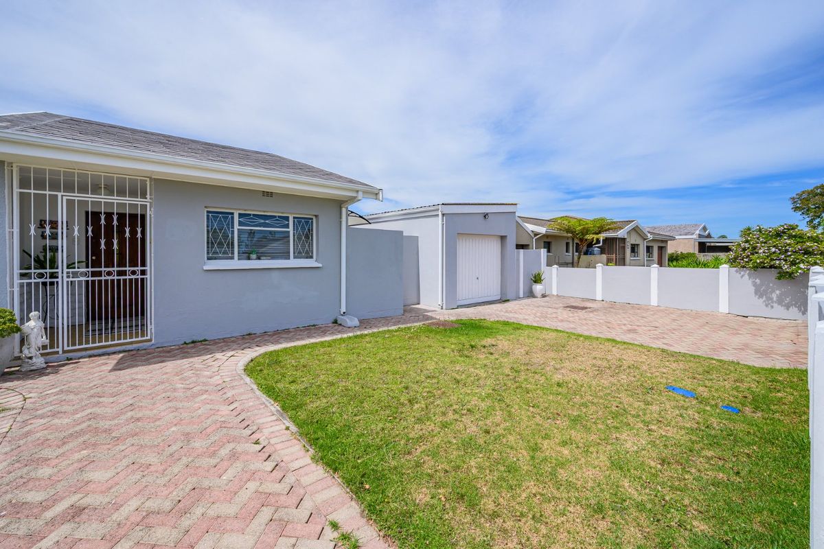 3-Bedroom Home for sale in Rowallan Park - Photo 3