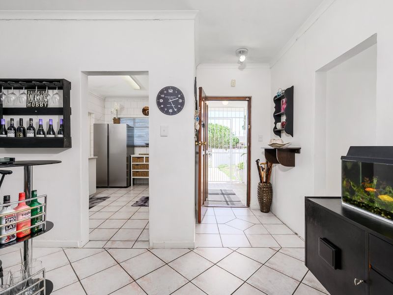 3-Bedroom Home for sale in Rowallan Park - Photo 5