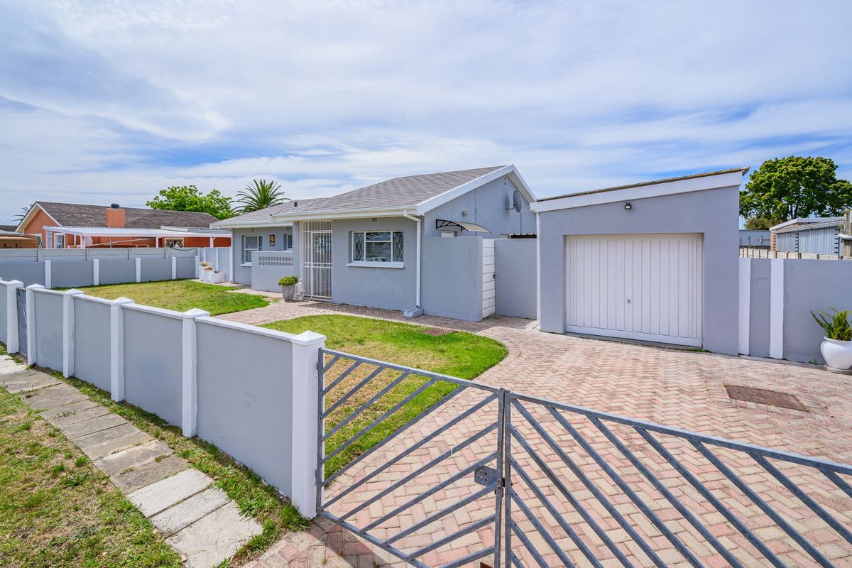 3-Bedroom Home for sale in Rowallan Park - Photo 2