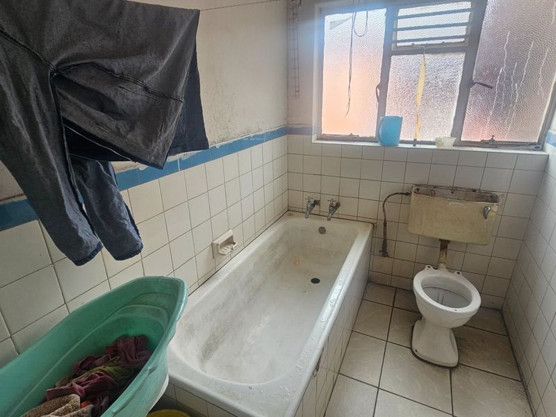 Retail and Residential Mixed building in Pretoria CBD 13% ROI - Photo 6