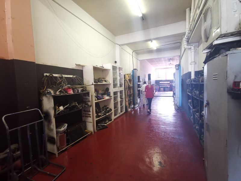 Retail and Residential Mixed building in Pretoria CBD 13% ROI - Photo 10