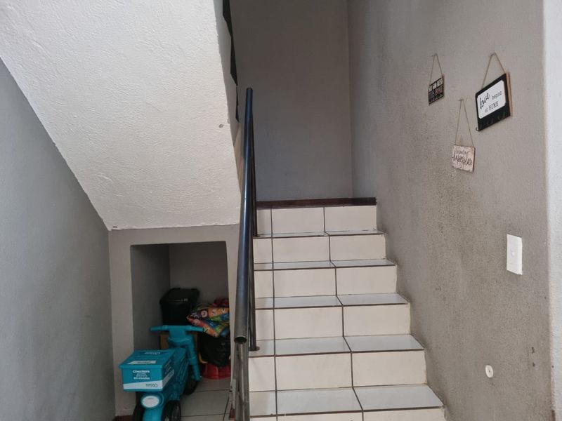 THREE BEDROOM DUPLEX TOWNHOUSE IN MOREGLOED POLOKWANE - Photo 10