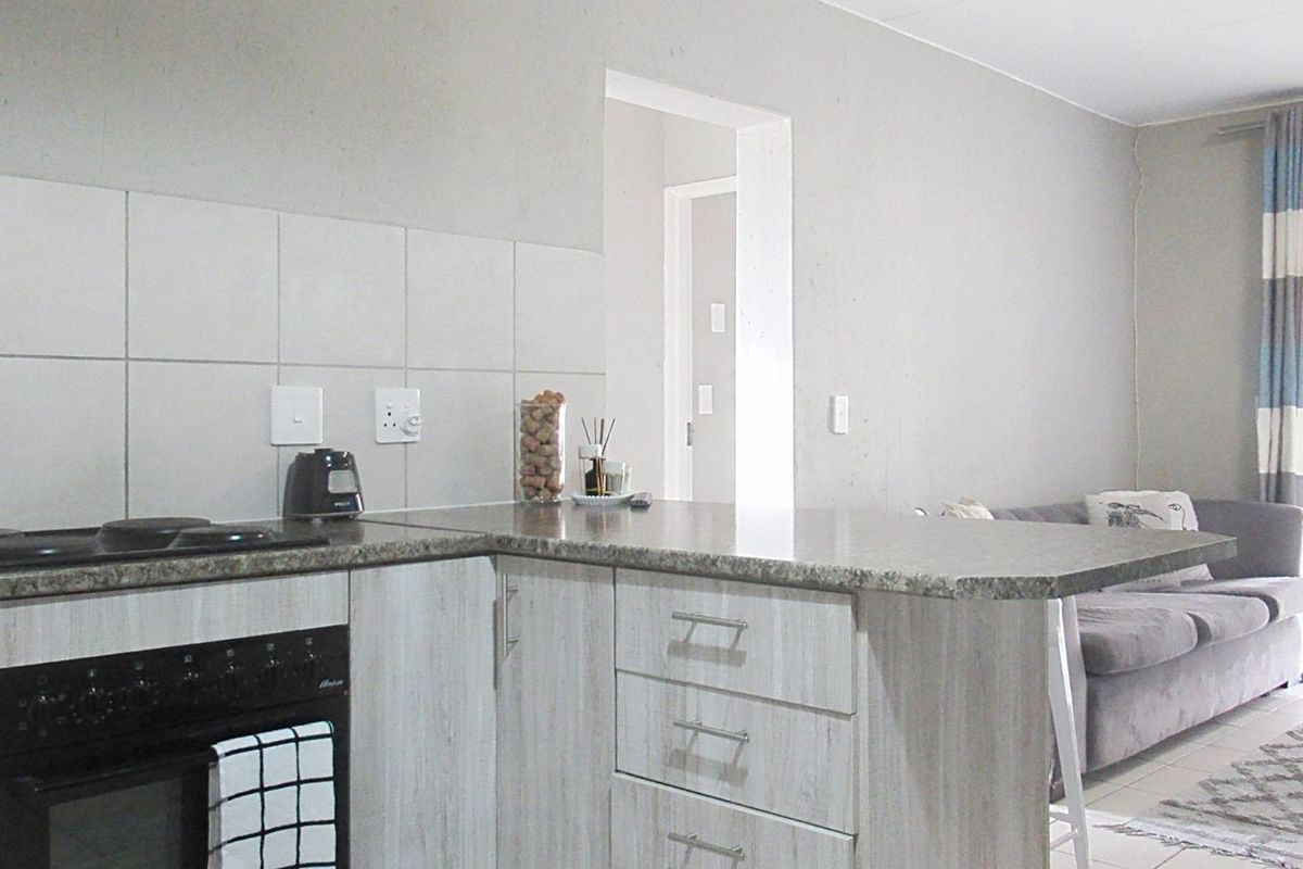 2 Bedroom Apartment For Sale – Wilgeheuwel, Roodepoort, Gauteng - Photo 2