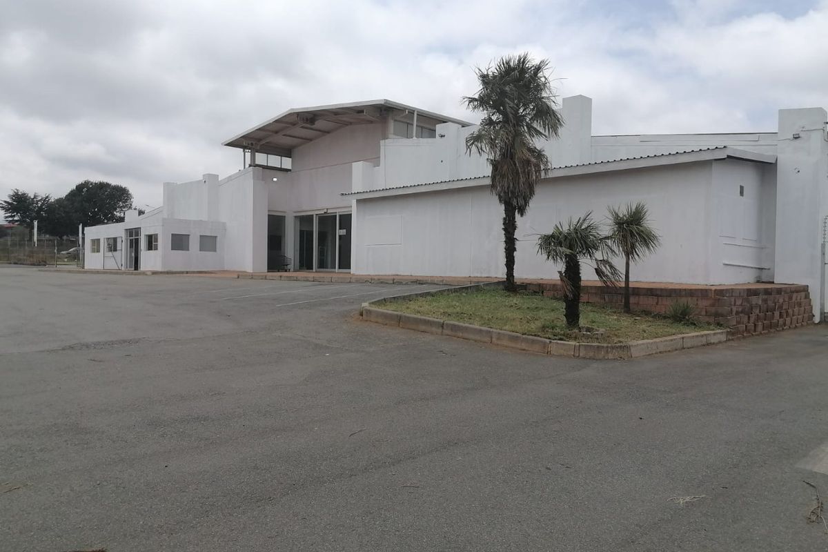 4550 SQUARE METERS COMMERCIAL BUSINESS PROPERTY FOR RENTAL - Photo 4