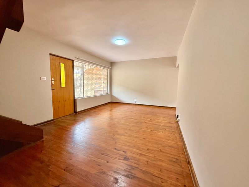 Neat, secure an very spacious  - Photo 8