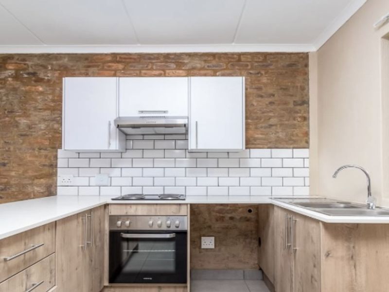 Nice and cozy secure Duplex - Photo 3