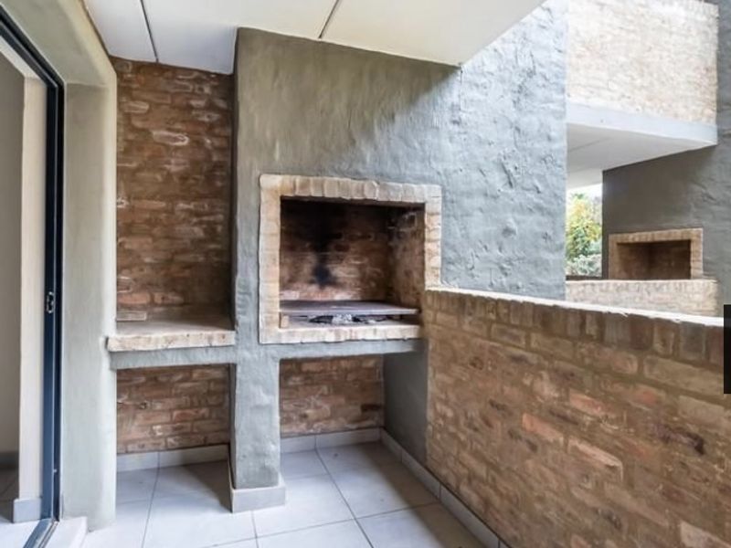 Nice and cozy secure Duplex - Photo 4