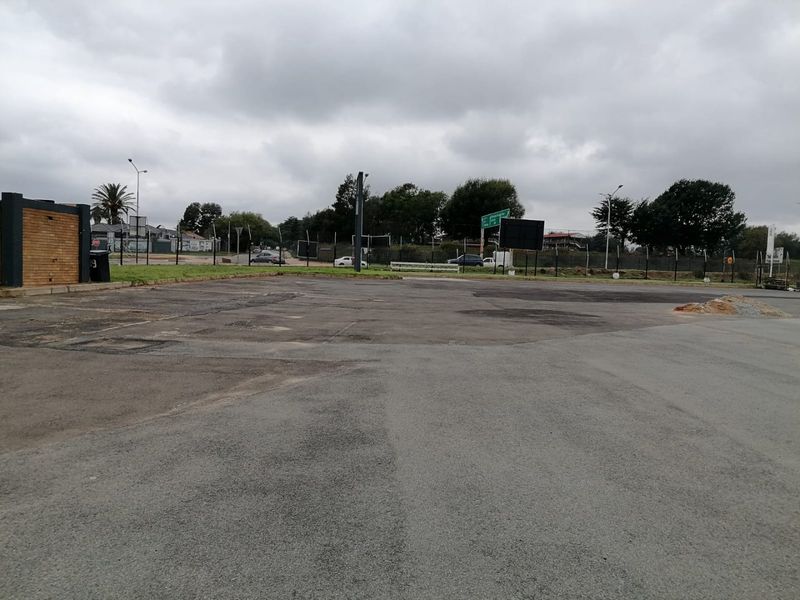 4650 SQUARE METERS COMMERCIAL BUSINESS PROPERTY FOR RENTAL - Photo 8