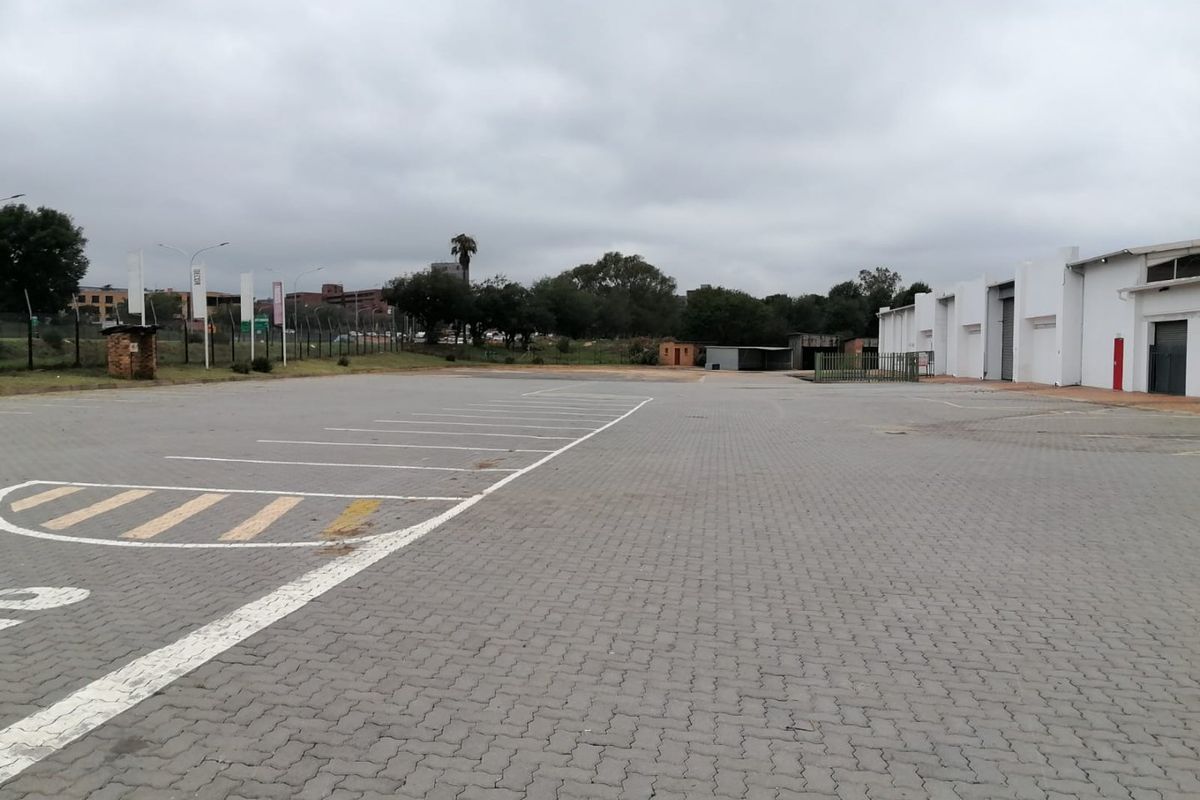 4795 SQUARE METERS COMMERCIAL BUSINESS PROPERTY FOR RENTAL - Photo 4