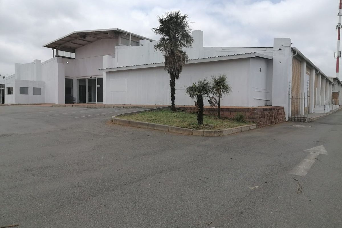 4800 SQUARE METERS COMMERCIAL BUSINESS PROPERTY FOR RENTAL - Photo 2