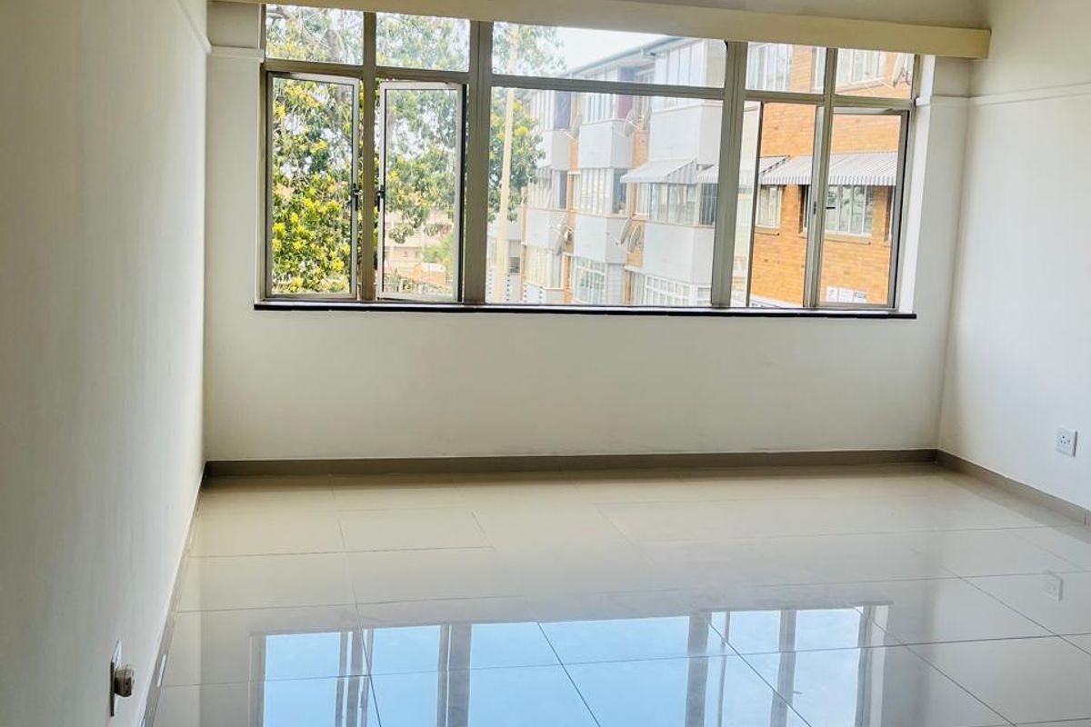 Bachelor apartment to Let in Glenwood - Photo 5