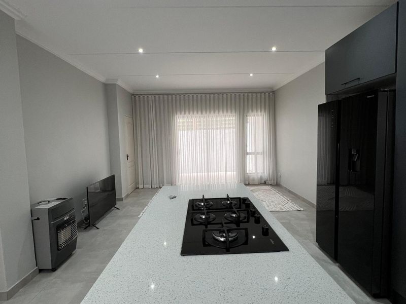 2Bedroom 2Bathroom Apartment for rent  - Photo 2