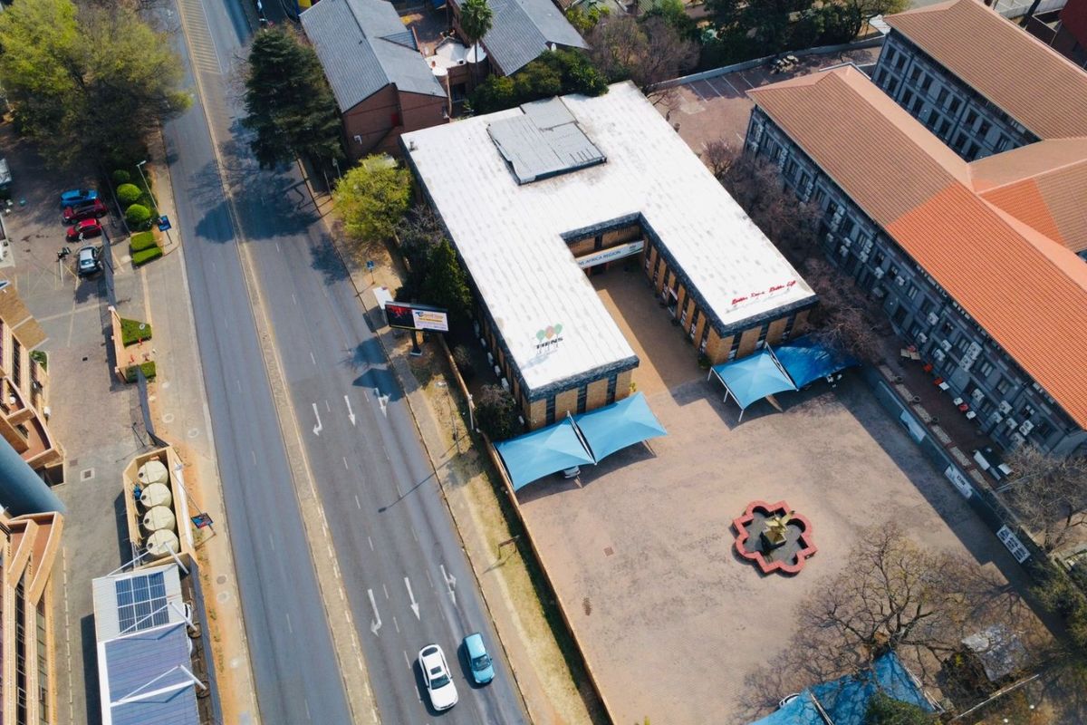 Prime Commercial Building For Sale in Ferndale - Photo 4