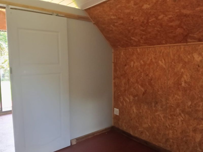 Bachelor/1-Bedroom Unit To Let on Agricultural Holding – R3,500 pm - Photo 10