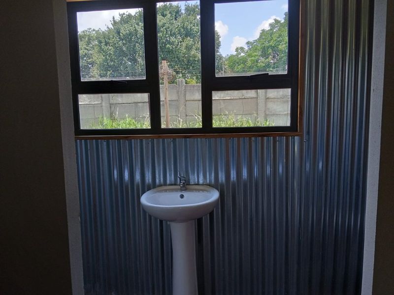 Bachelor/1-Bedroom Unit To Let on Agricultural Holding – R3,500 pm - Photo 6