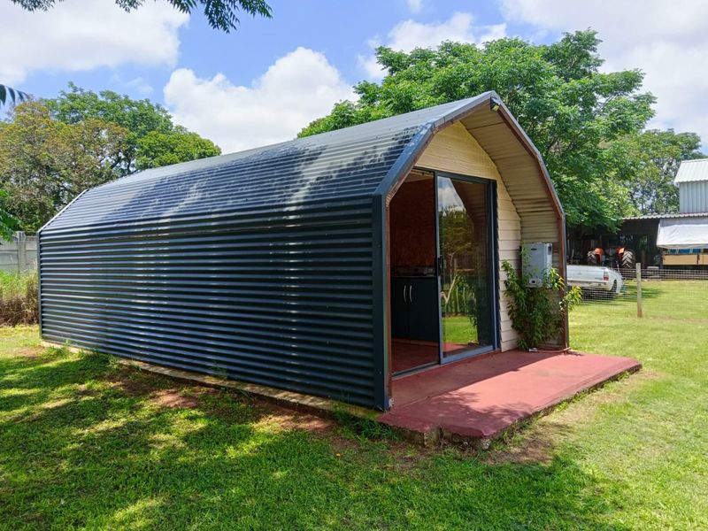 Bachelor/1-Bedroom Unit To Let on Agricultural Holding – R3,500 pm - Photo 3