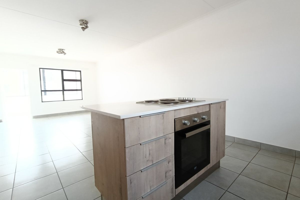 2 Bed Apartment in Glen Marais for Rent - Photo 3