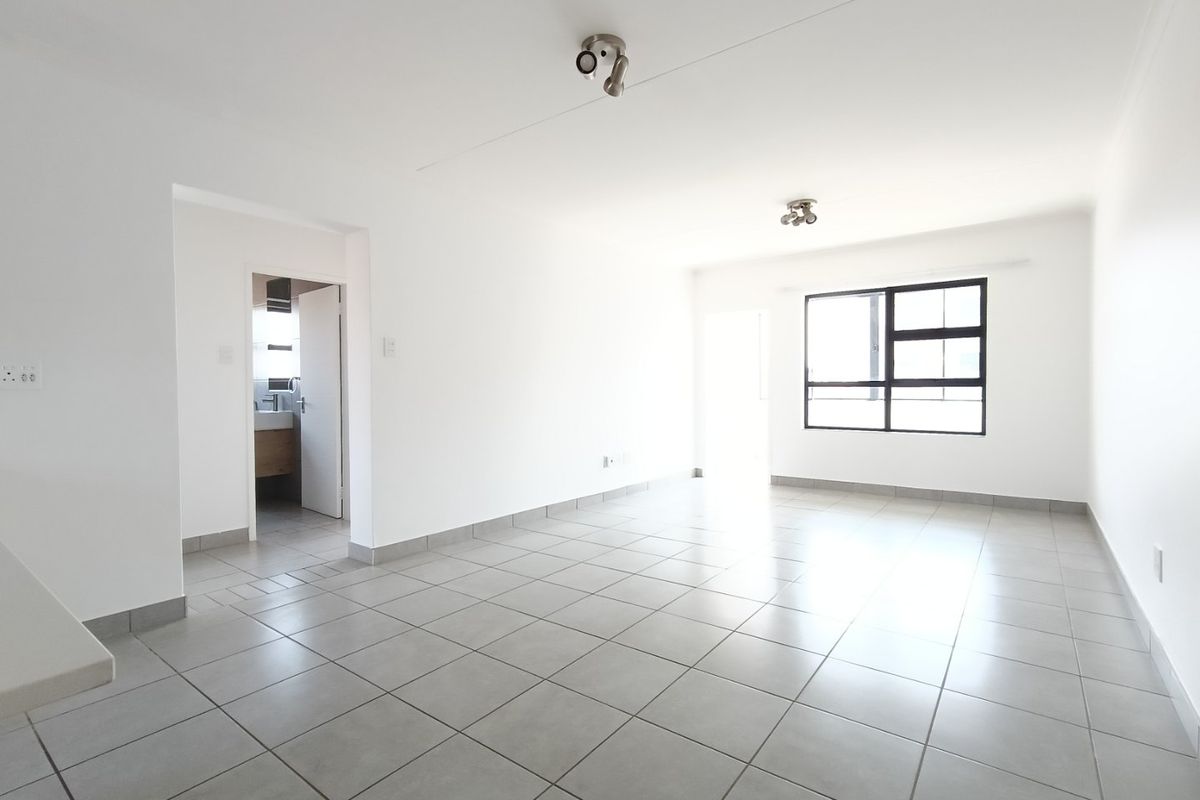 2 Bed Apartment in Glen Marais for Rent - Photo 4